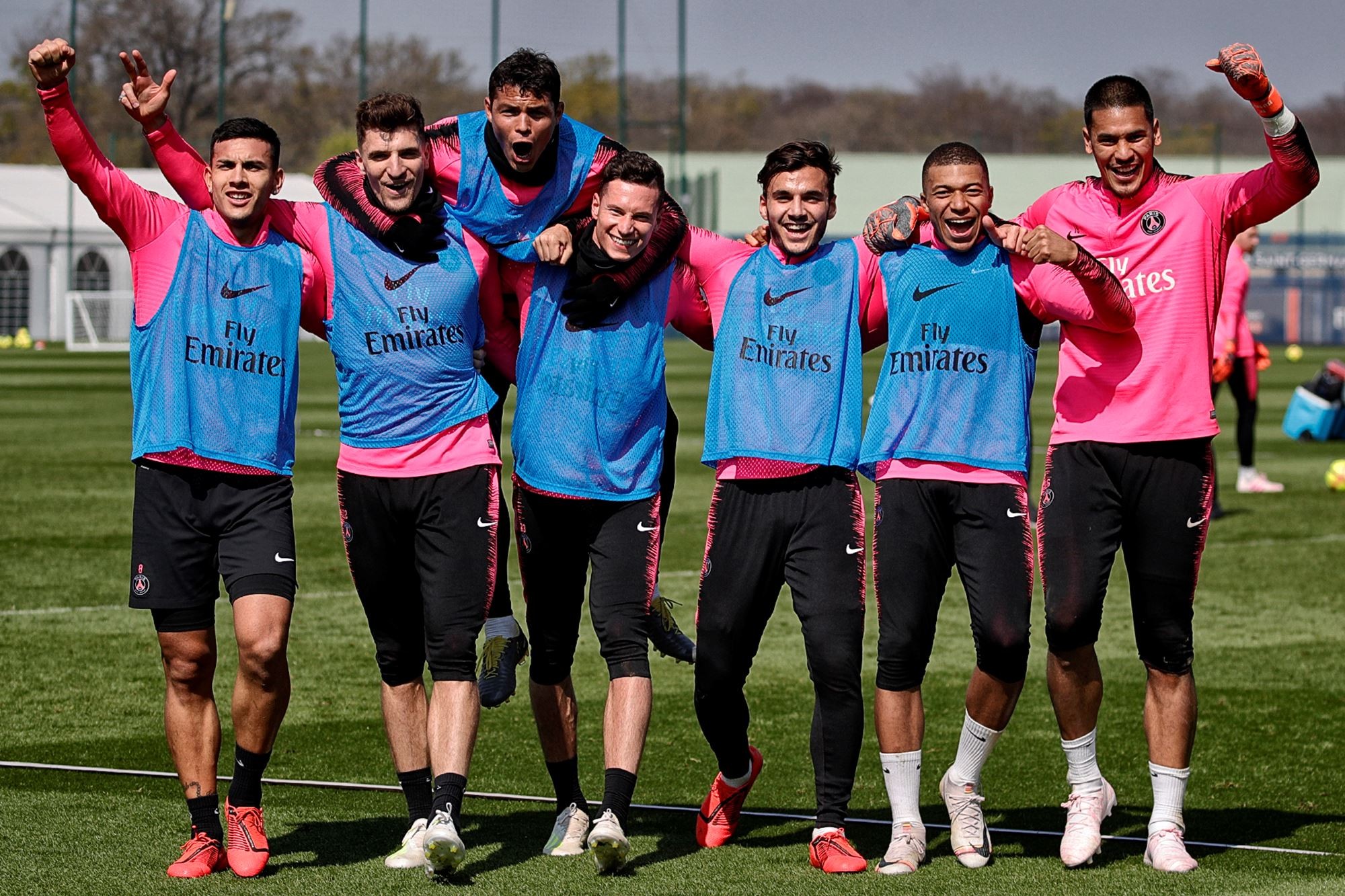 里程碑夜孟菲斯灰熊强势反弹，法甲今夜刷纪录，信心回归，身体对抗强度拉满的简单介绍AC米兰官网