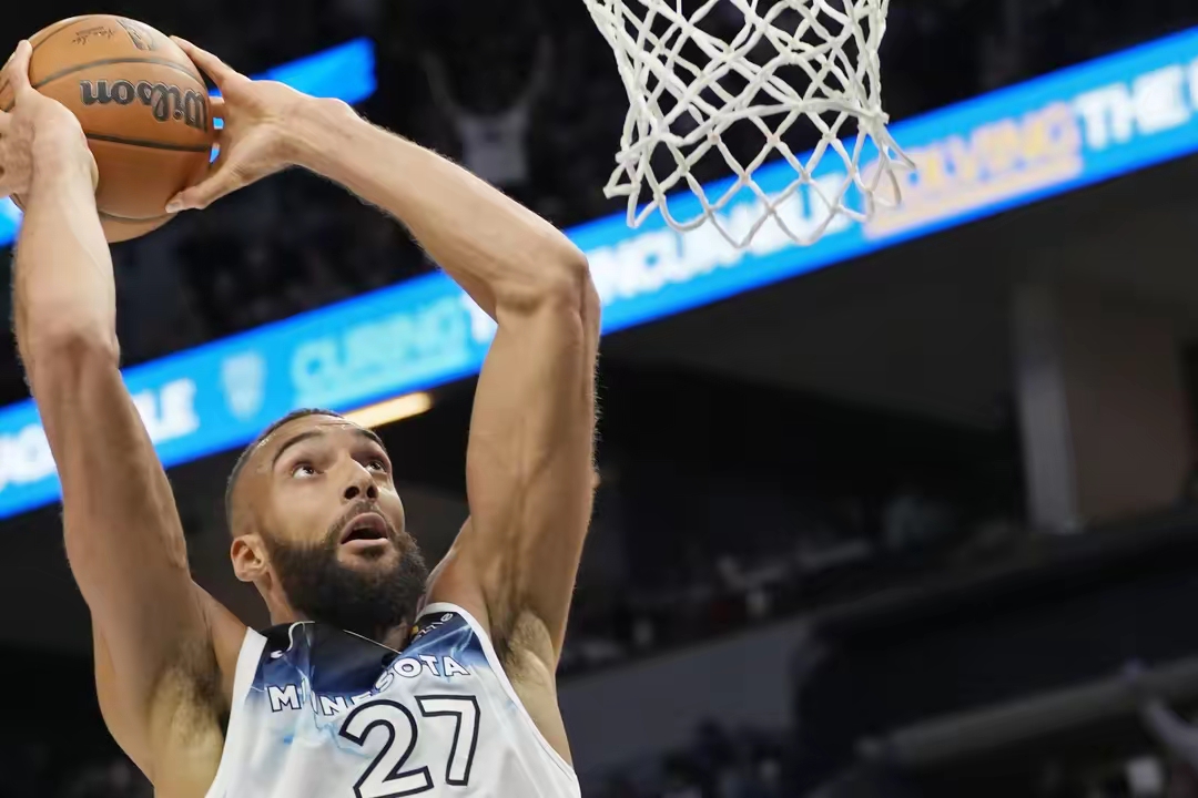 包含明尼苏达森林狼今夜防线松动，志在NBA季后赛名次提升，底气十足，高层口径保持一致的词条米兰体育下载